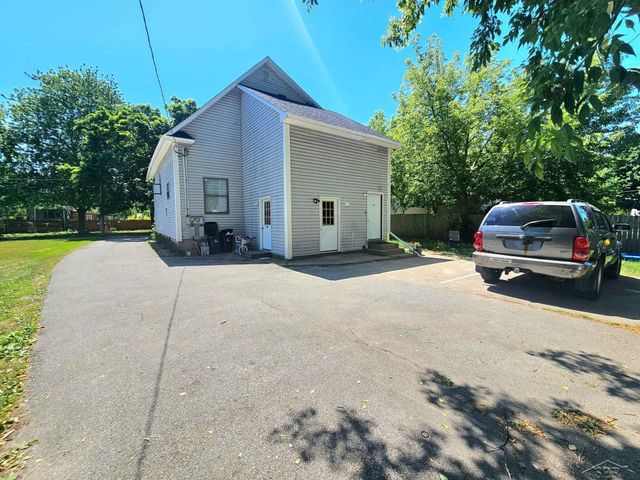 1015 S Webster Street, Saginaw, MI 48602