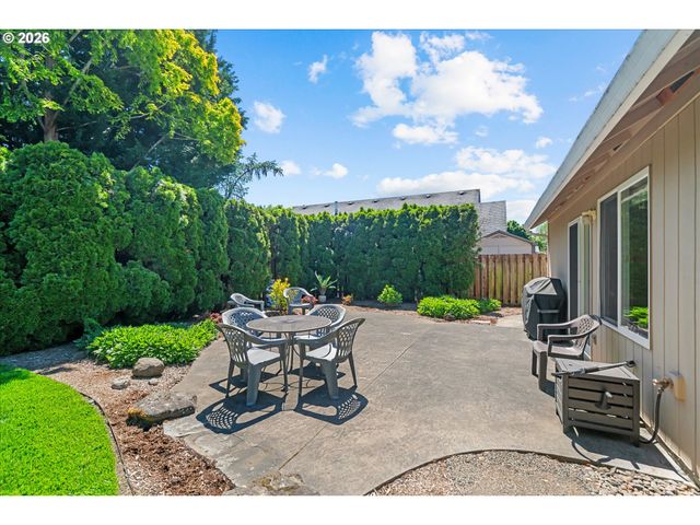 5769 Se RANCHO St, Hillsboro, OR 97123
