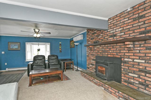 59 Stone Lane, Levittown, NY 11756