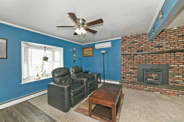 59 Stone Lane, Levittown, NY 11756