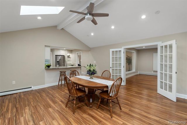 24800 N Cromwell Drive, Franklin, MI 48025