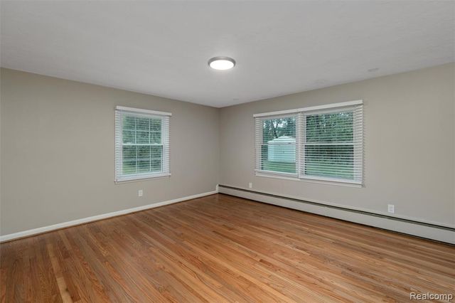 24800 N Cromwell Drive, Franklin, MI 48025