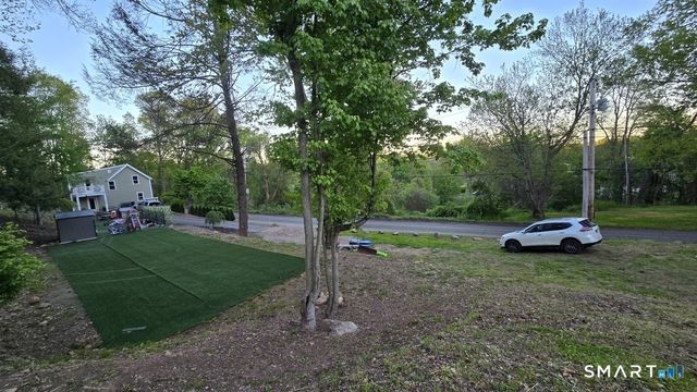 1460 Mount Carmel Avenue, Hamden, CT 06518