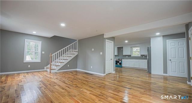 1460 Mount Carmel Avenue, Hamden, CT 06518
