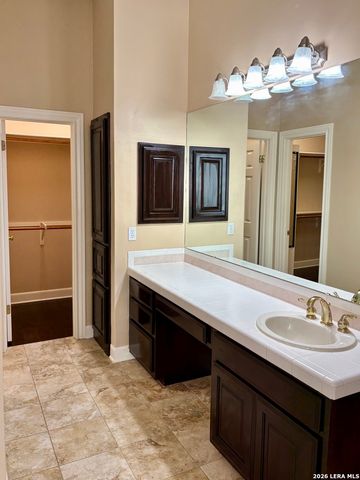 6 Horns Cross, San Antonio, TX 78257