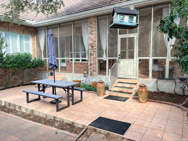 6 Horns Cross, San Antonio, TX 78257