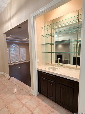 6 Horns Cross, San Antonio, TX 78257