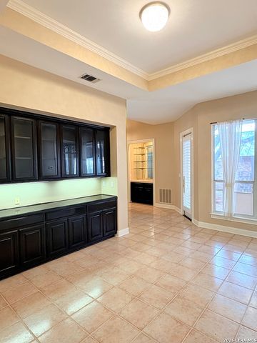 6 Horns Cross, San Antonio, TX 78257