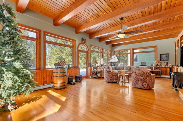 48 Maple Manor Road, Conway, NH 03813