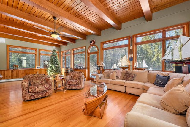 48 Maple Manor Road, Conway, NH 03813