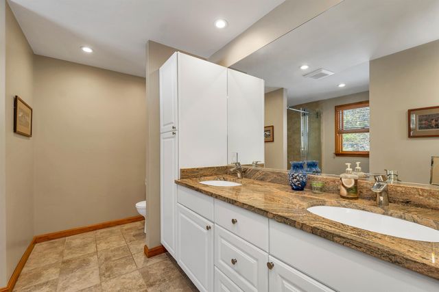 48 Maple Manor Road, Conway, NH 03813
