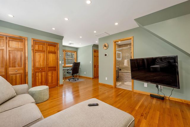 48 Maple Manor Road, Conway, NH 03813