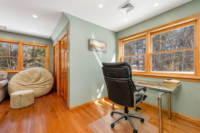 48 Maple Manor Road, Conway, NH 03813
