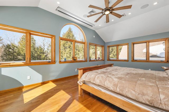 48 Maple Manor Road, Conway, NH 03813
