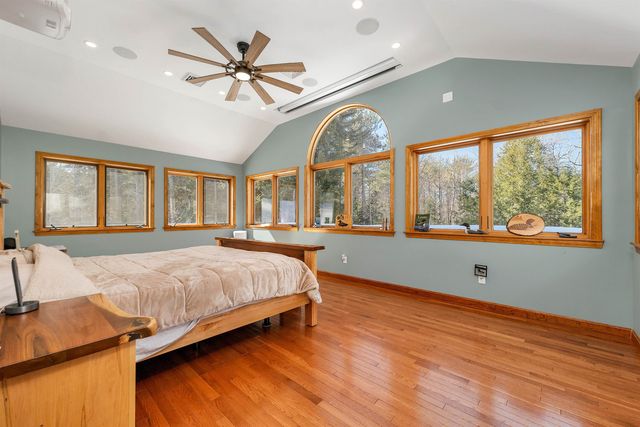 48 Maple Manor Road, Conway, NH 03813