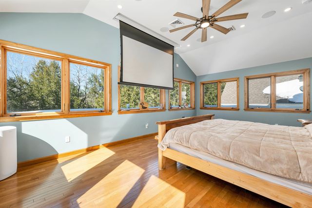 48 Maple Manor Road, Conway, NH 03813