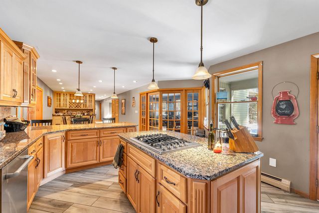 48 Maple Manor Road, Conway, NH 03813