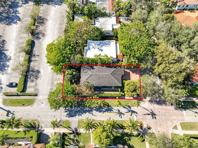 500 Aragon Ave, Coral Gables, FL 33134
