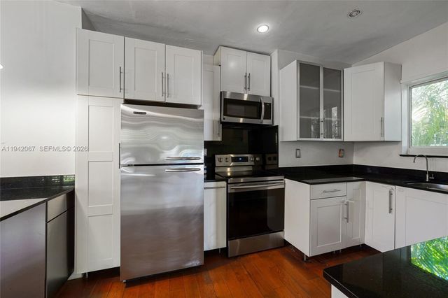 500 Aragon Ave, Coral Gables, FL 33134