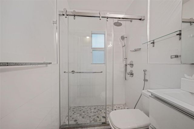 500 Aragon Ave, Coral Gables, FL 33134