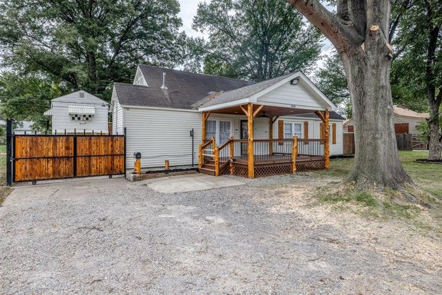 1224 WELLS STATION RD, Memphis, TN 38122