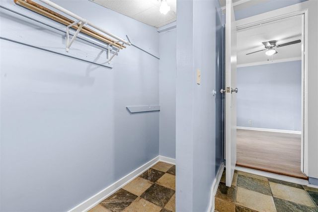1224 WELLS STATION RD, Memphis, TN 38122