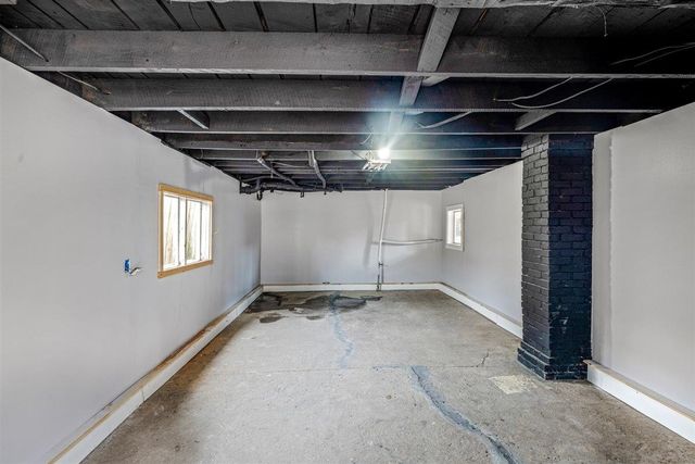 1224 WELLS STATION RD, Memphis, TN 38122