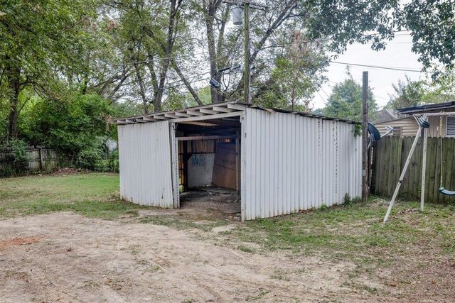 1224 WELLS STATION RD, Memphis, TN 38122