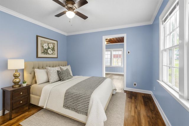 1224 WELLS STATION RD, Memphis, TN 38122