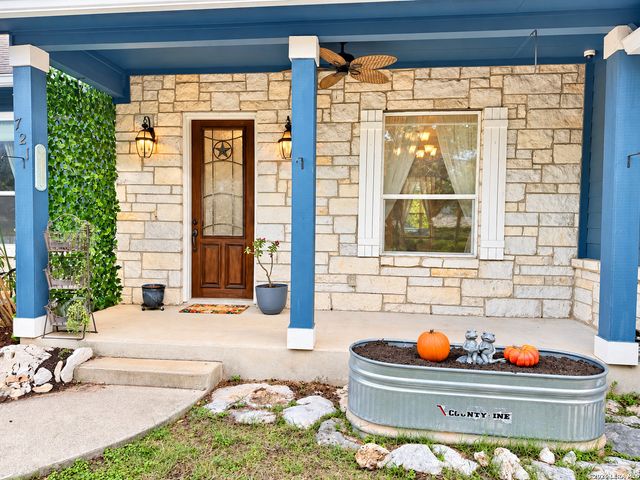 721 HILLTOP RDG, New Braunfels, TX 78132
