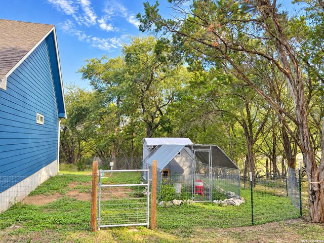721 HILLTOP RDG, New Braunfels, TX 78132