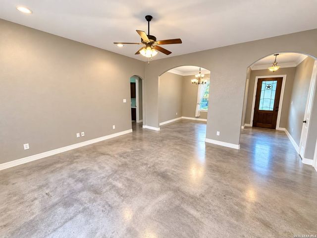 721 HILLTOP RDG, New Braunfels, TX 78132