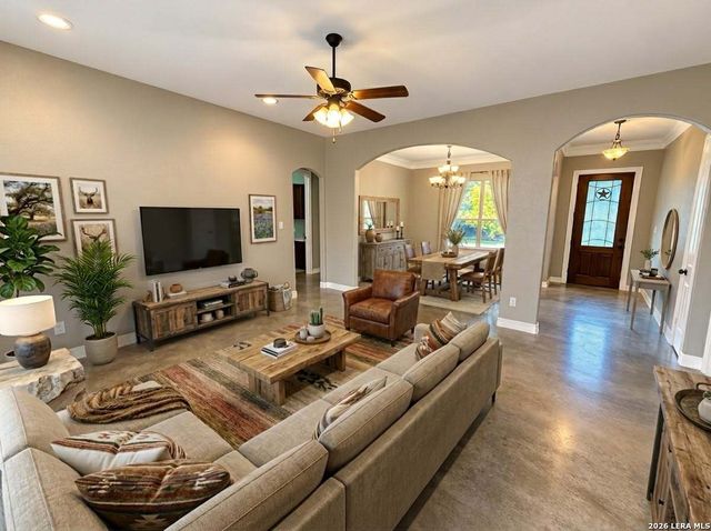 721 HILLTOP RDG, New Braunfels, TX 78132