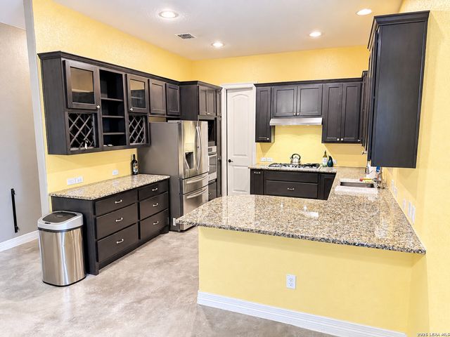 721 HILLTOP RDG, New Braunfels, TX 78132