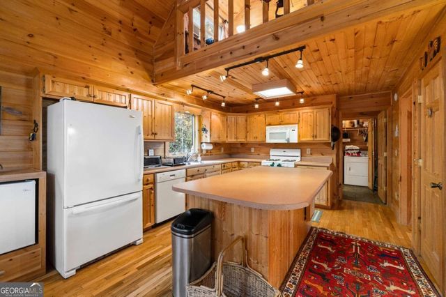 254 Aries Lane, Blue Ridge, GA 30513