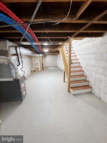 221 N HOBART ST, Philadelphia, PA 19139