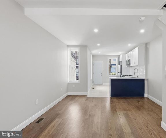 221 N HOBART ST, Philadelphia, PA 19139
