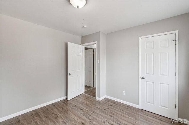 1035 Kostka Lane, Florissant, MO 63031