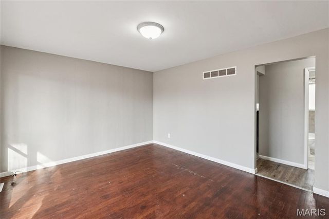 1035 Kostka Lane, Florissant, MO 63031