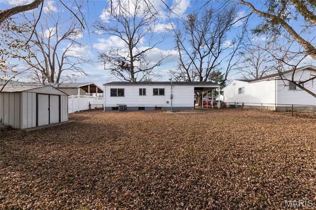 1035 Kostka Lane, Florissant, MO 63031