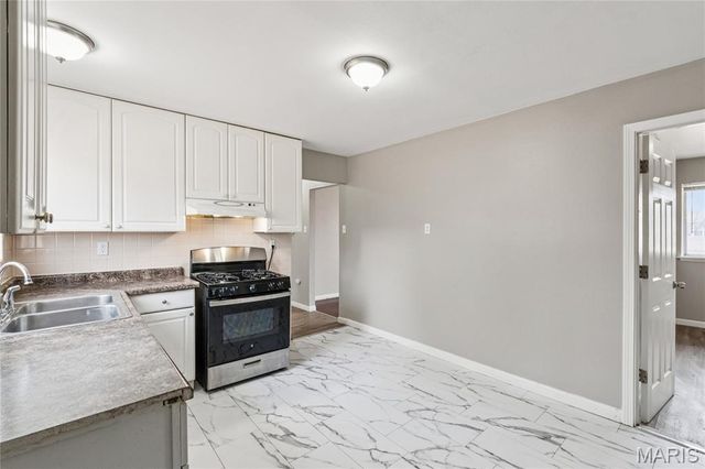 1035 Kostka Lane, Florissant, MO 63031