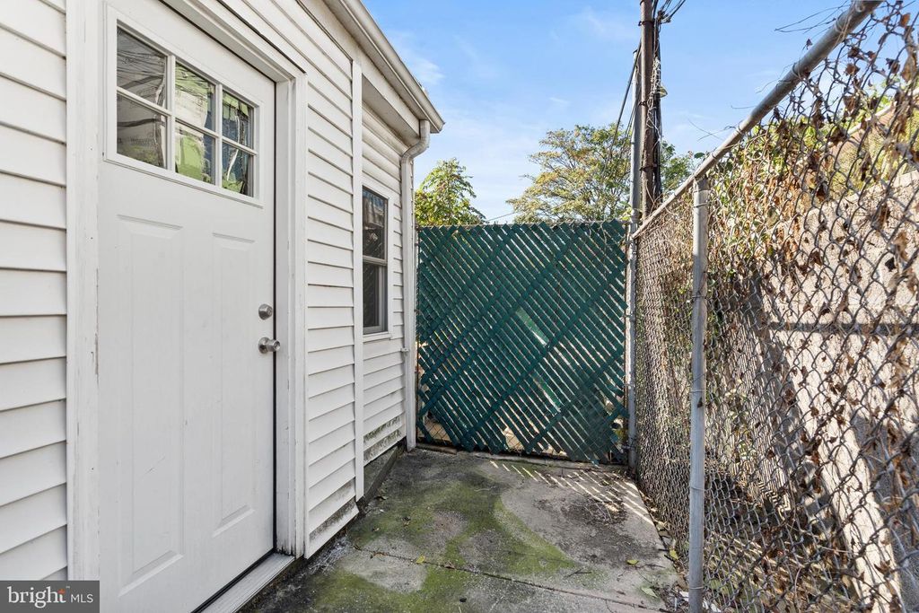 2564 KERN ST, Philadelphia, PA 19125