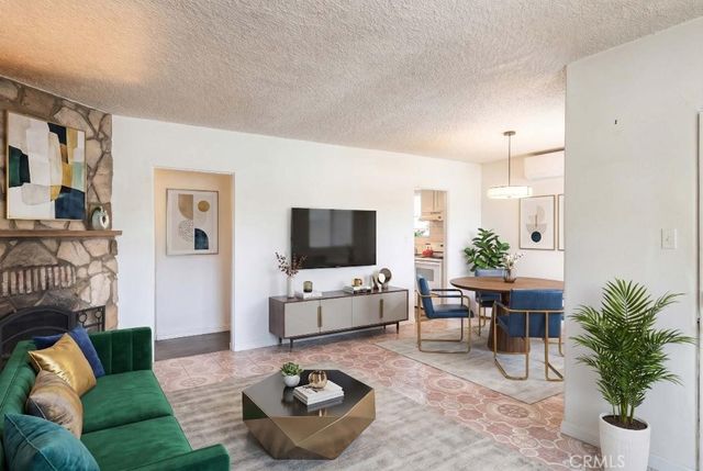 1229 S Flower, Santa Ana, CA 92707