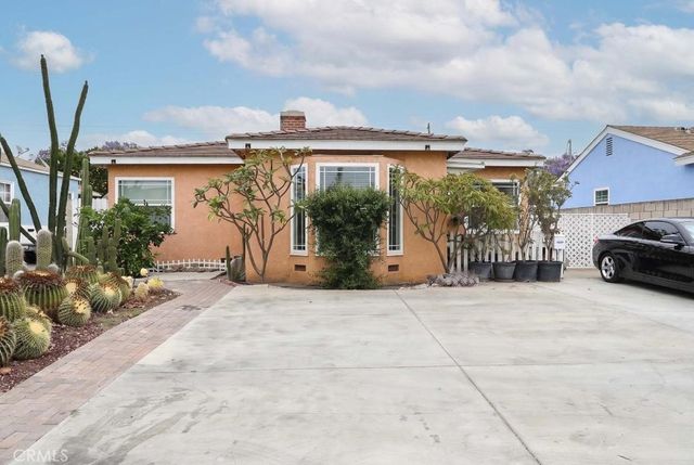 1229 S Flower, Santa Ana, CA 92707