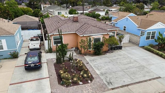 1229 S Flower, Santa Ana, CA 92707