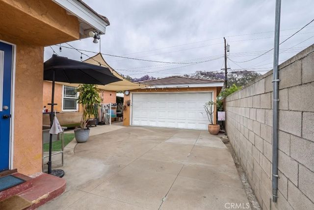 1229 S Flower, Santa Ana, CA 92707