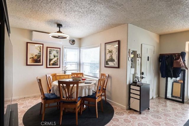 1229 S Flower, Santa Ana, CA 92707
