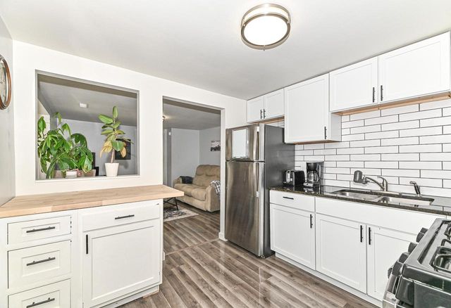 8802 W Center STREET, Milwaukee, WI 53222