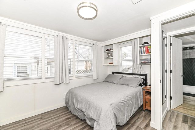 8802 W Center STREET, Milwaukee, WI 53222