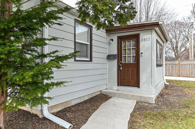 8802 W Center STREET, Milwaukee, WI 53222